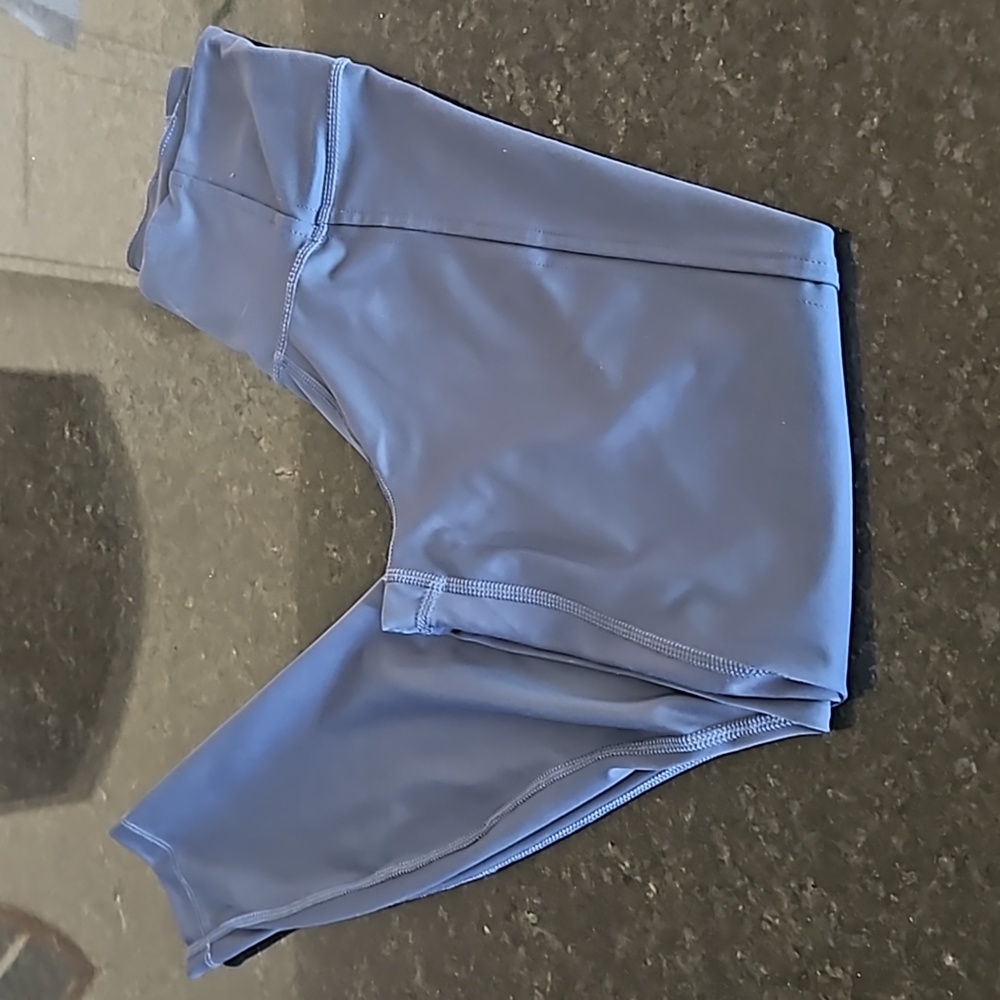 Nike High-Rise dri- fit yoga pants size xs.